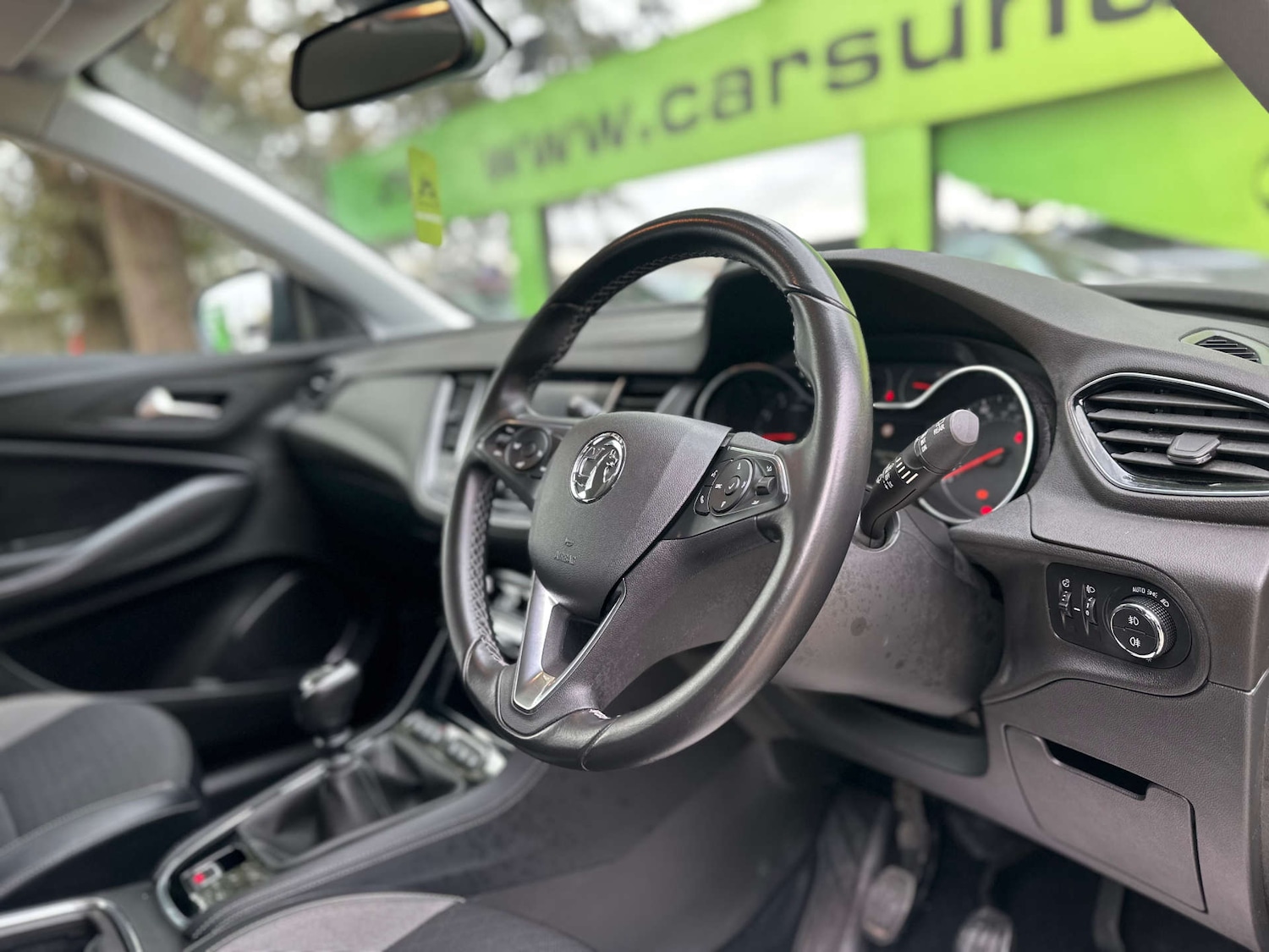 Used Vauxhall Grandland X 2018 for sale - 76263509: Photo 2