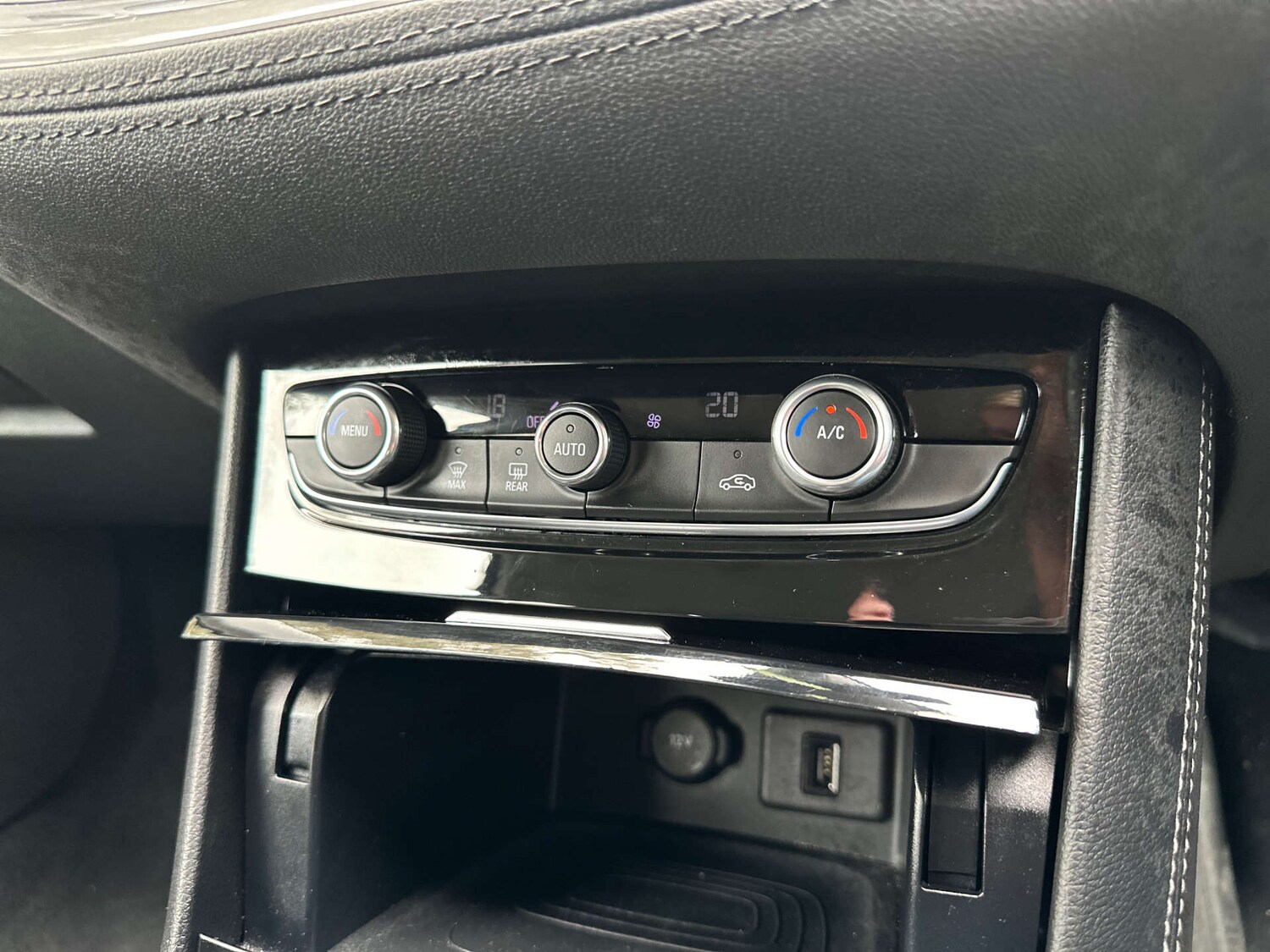 Used Vauxhall Grandland X 2018 for sale - 76263509: Photo 25