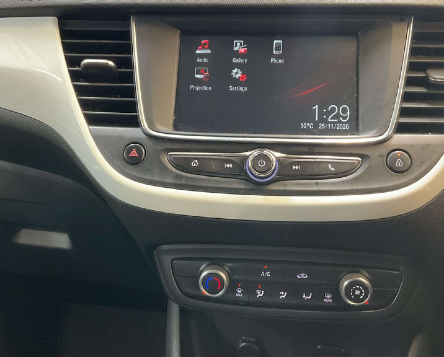 Used Vauxhall Crossland X 2020 for sale - 76921224: Photo 2