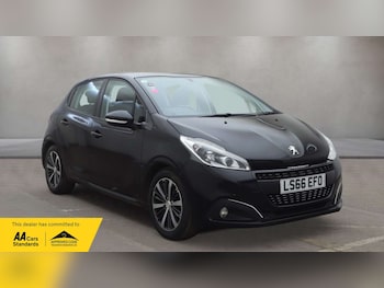 Used Peugeot 208 2016 for sale - 78241865: Photo