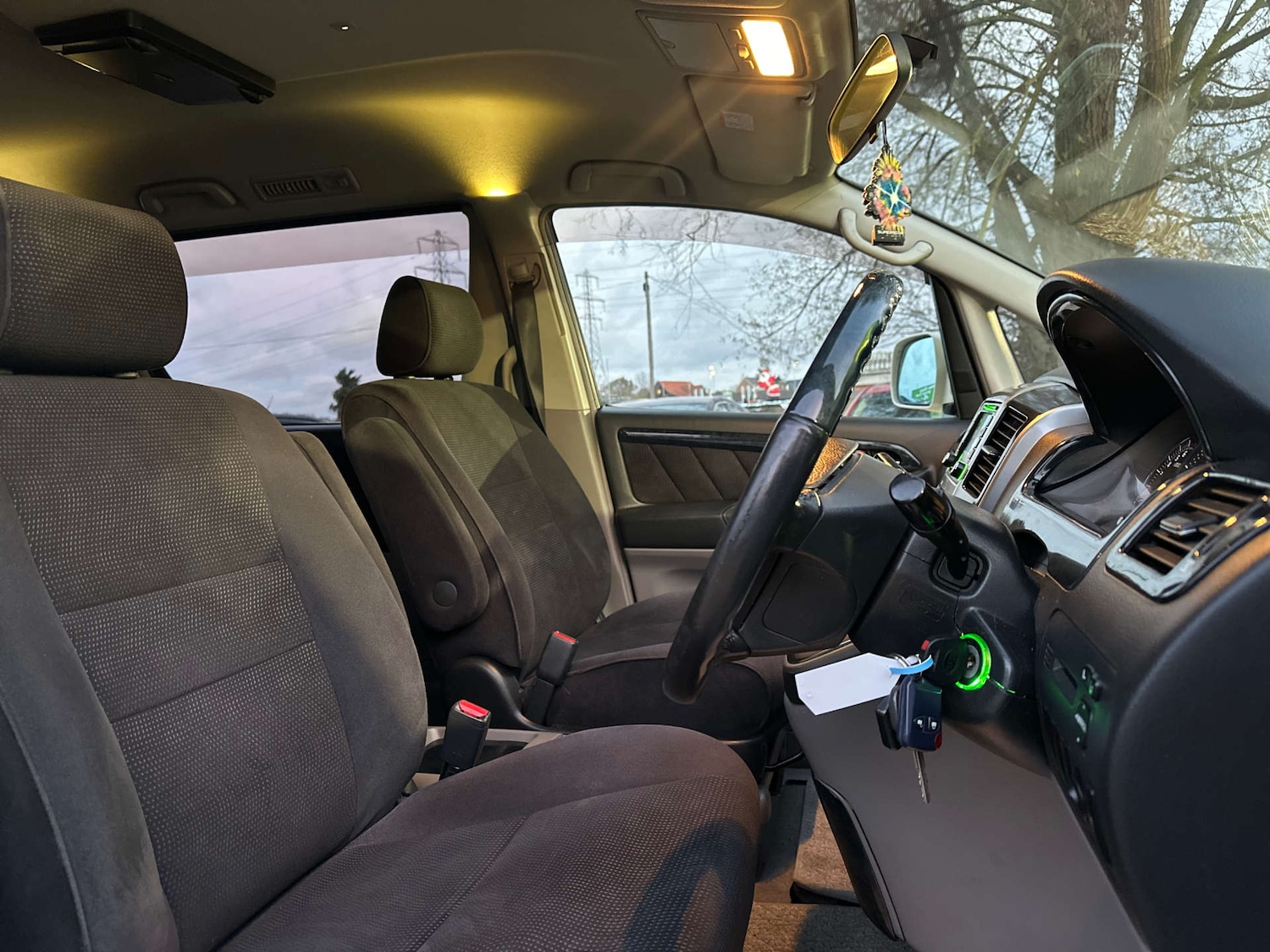 Used Toyota Alphard 2017 for sale - 76910584: Photo 11