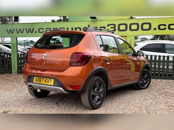 Used Dacia Sandero Stepway 2017 for sale - 79125061: Photo