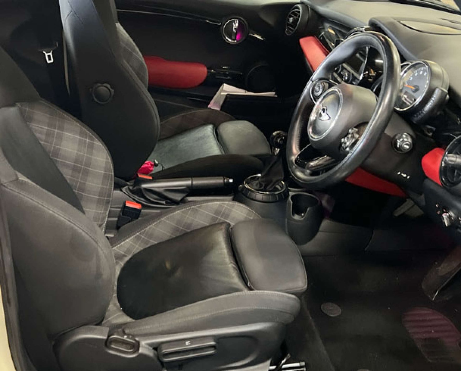 Used MINI Hatch 2015 for sale - 76493578: Photo 2