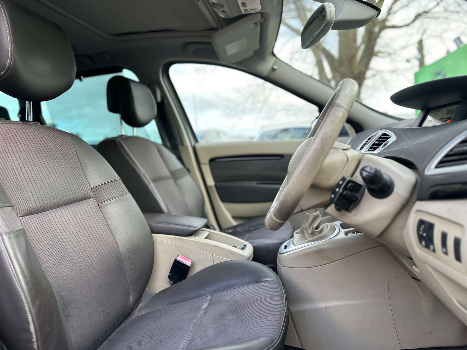 Used Renault Scenic 2009 for sale - 77164847: Photo 14