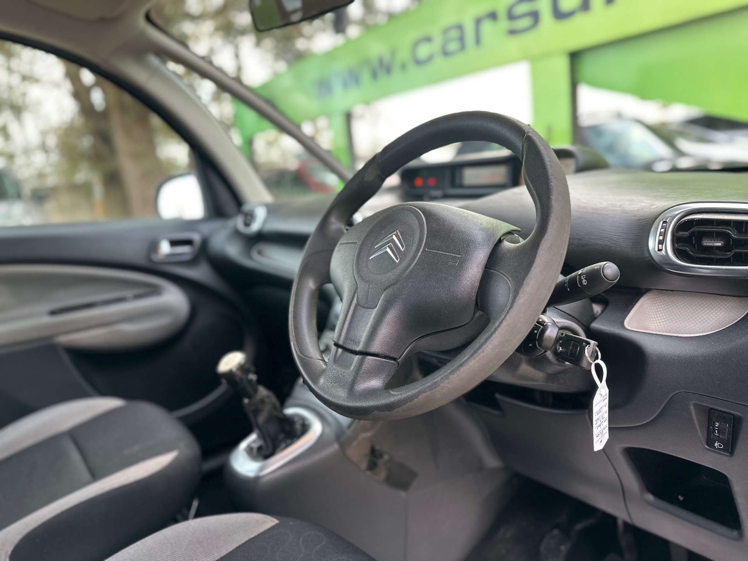 Used Citroen C3 Picasso 2009 for sale - 77129053: Photo 2