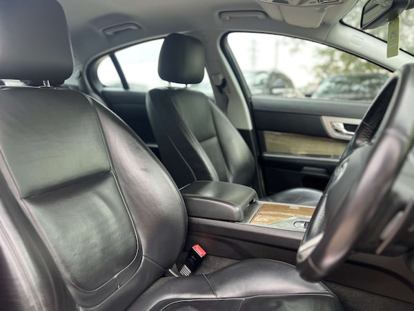 Used Jaguar XF 2013 for sale - 74938476: Photo 12