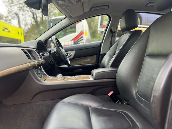 Used Jaguar XF 2013 for sale - 74938476: Photo 13