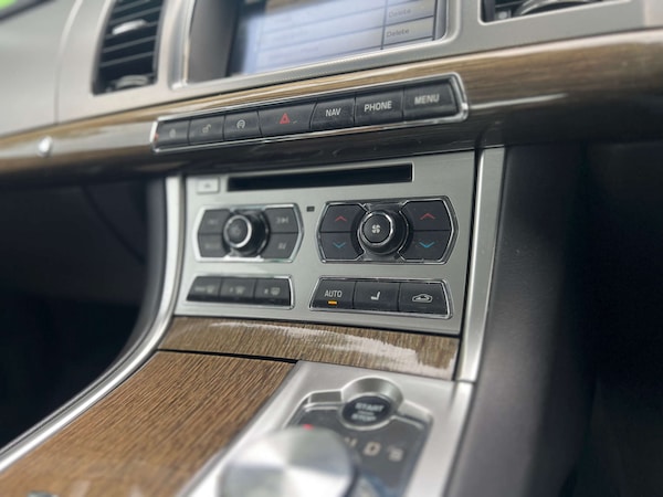 Used Jaguar XF 2013 for sale - 74938476: Photo 18
