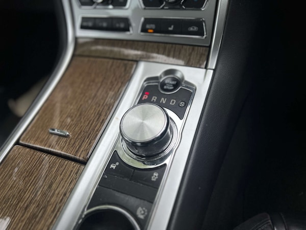 Used Jaguar XF 2013 for sale - 74938476: Photo 20