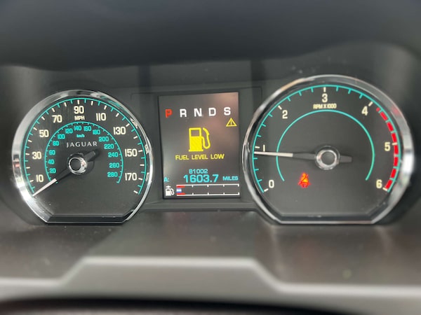 Used Jaguar XF 2013 for sale - 74938476: Photo 23