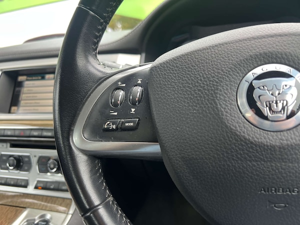 Used Jaguar XF 2013 for sale - 74938476: Photo 25