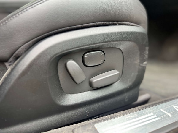 Used Jaguar XF 2013 for sale - 74938476: Photo 32