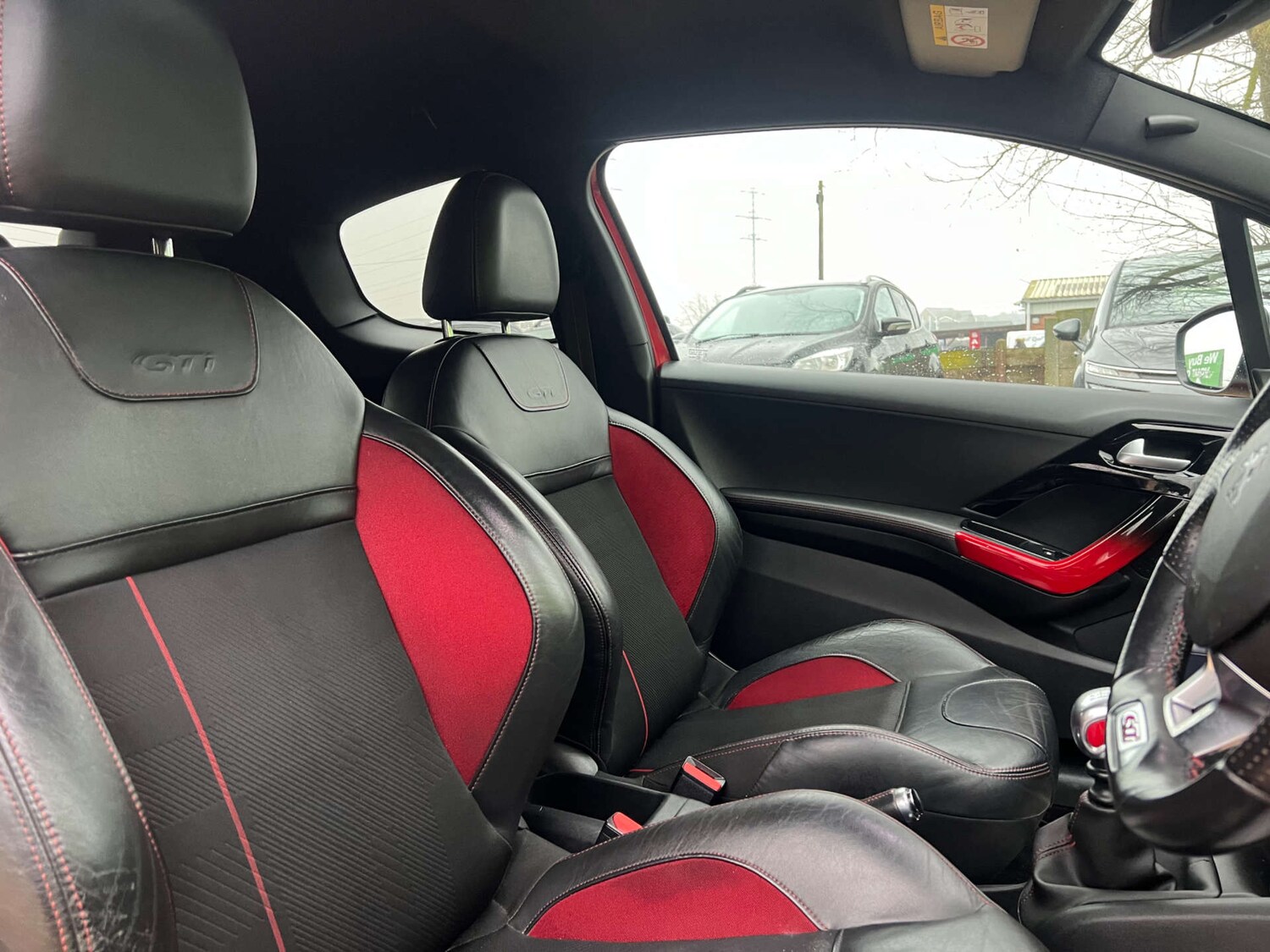 Used Peugeot 208 2014 for sale - 76023101: Photo 11