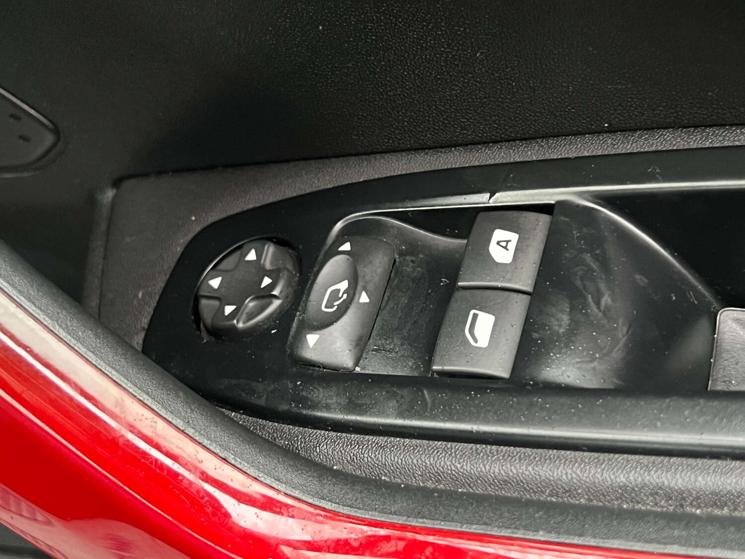 Used Peugeot 208 2014 for sale - 76023101: Photo 33