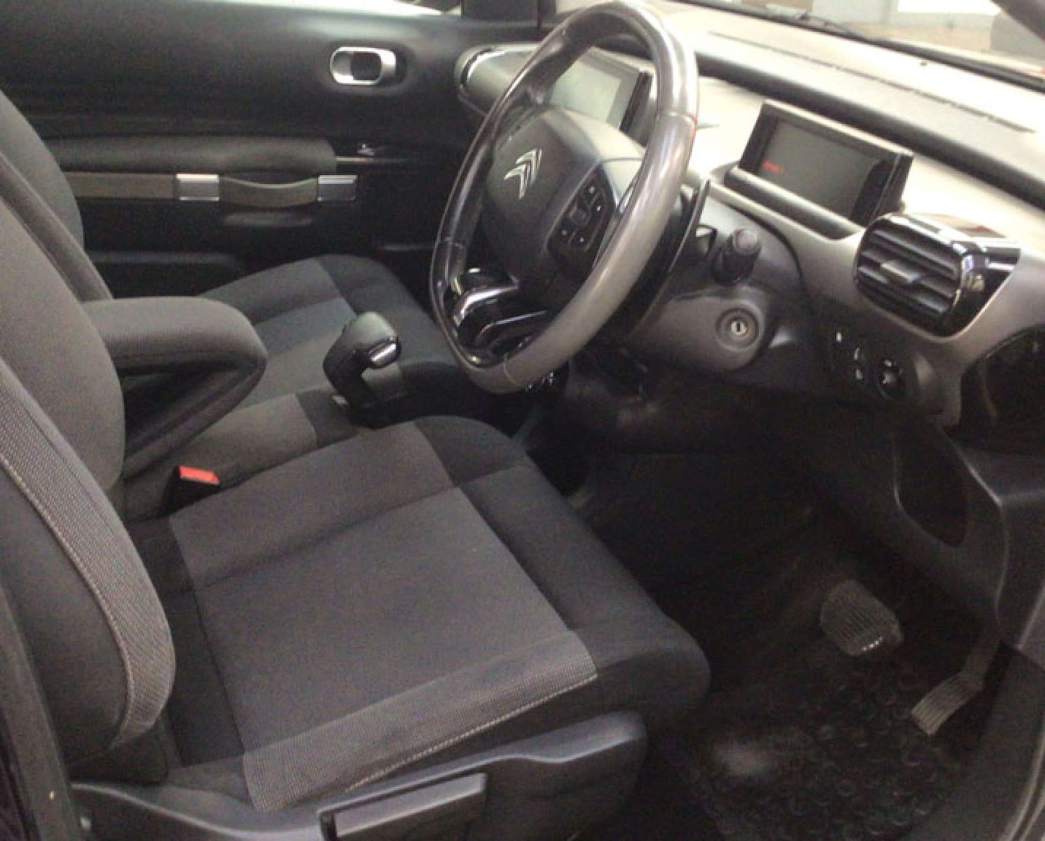 Used Citroen C4 Cactus 2016 for sale - 76407052: Photo 3