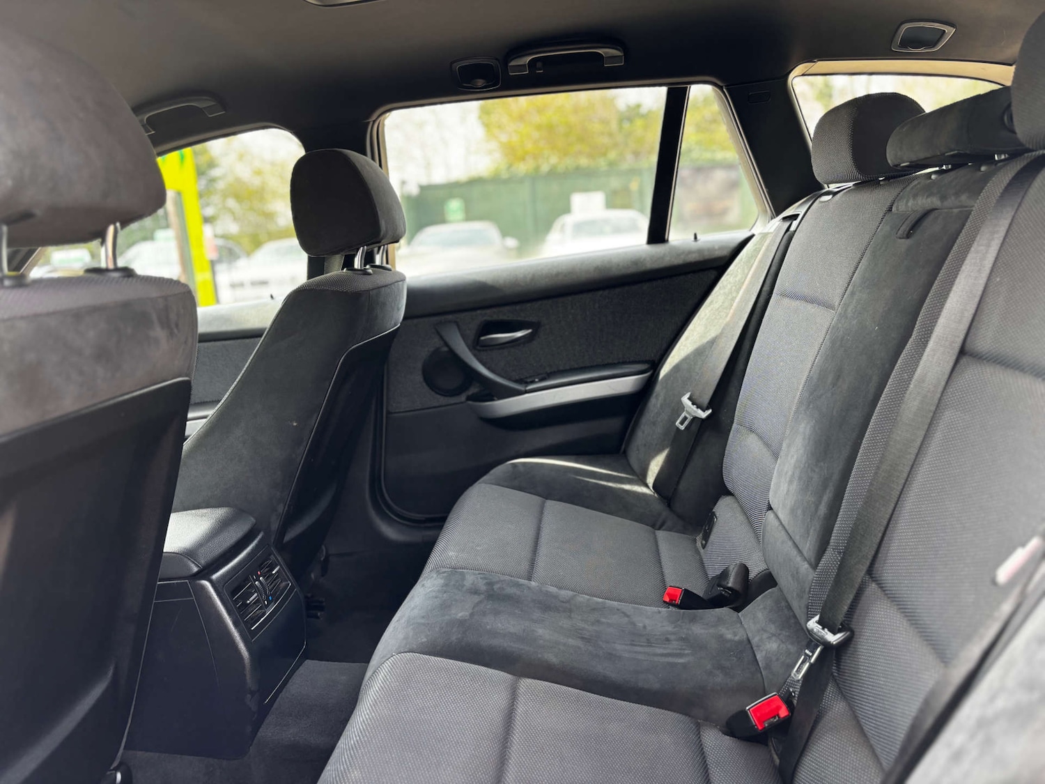 Used BMW 3 Series 2010 for sale - 77975376: Photo 15