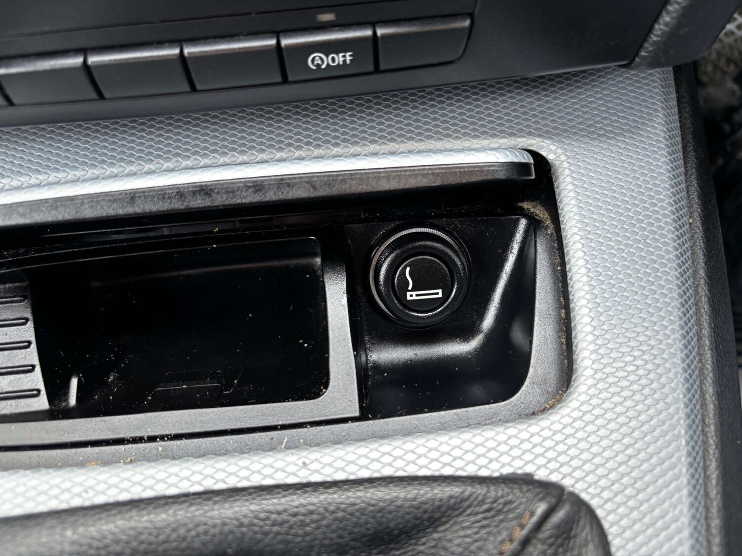 Used BMW 3 Series 2010 for sale - 77975376: Photo 19