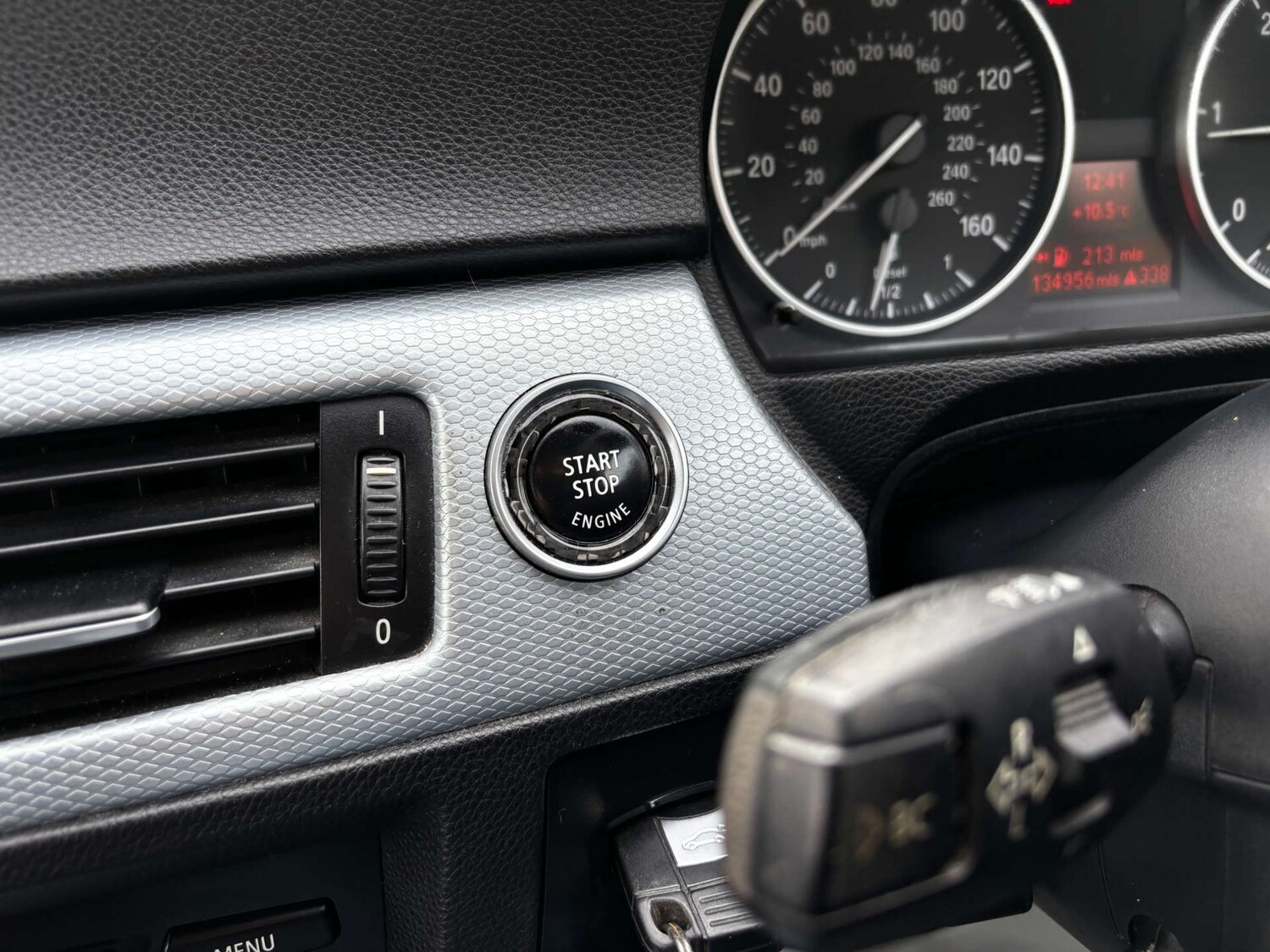 Used BMW 3 Series 2010 for sale - 77975376: Photo 26