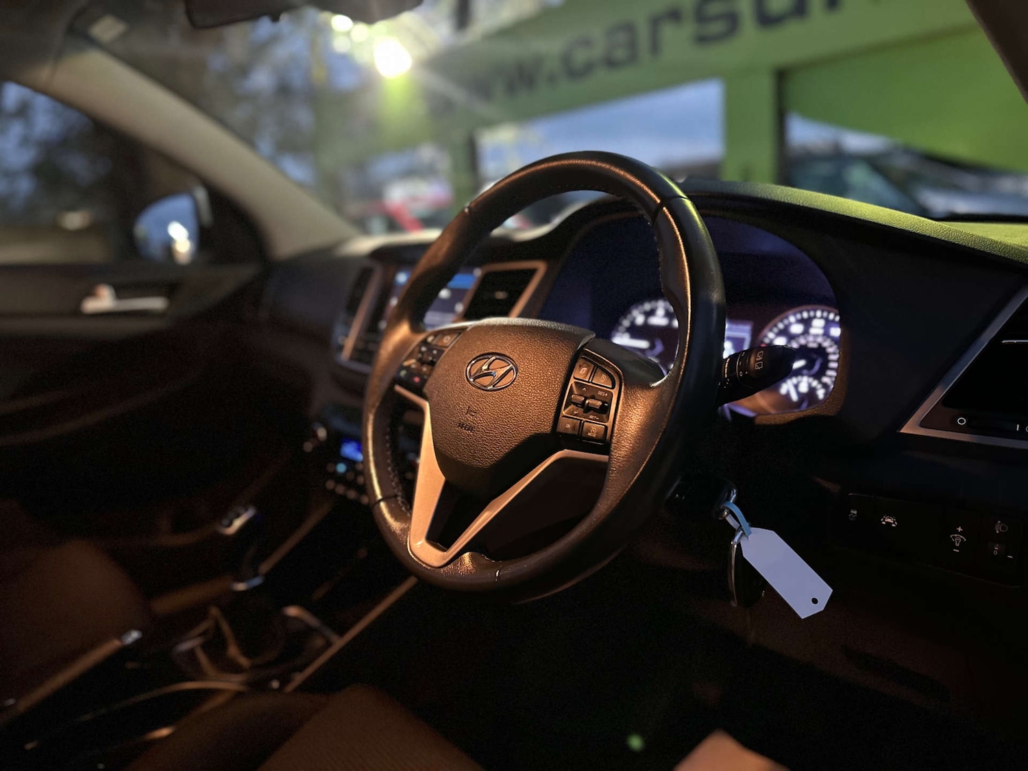 Used Hyundai TUCSON 2015 for sale - 76520341: Photo 2