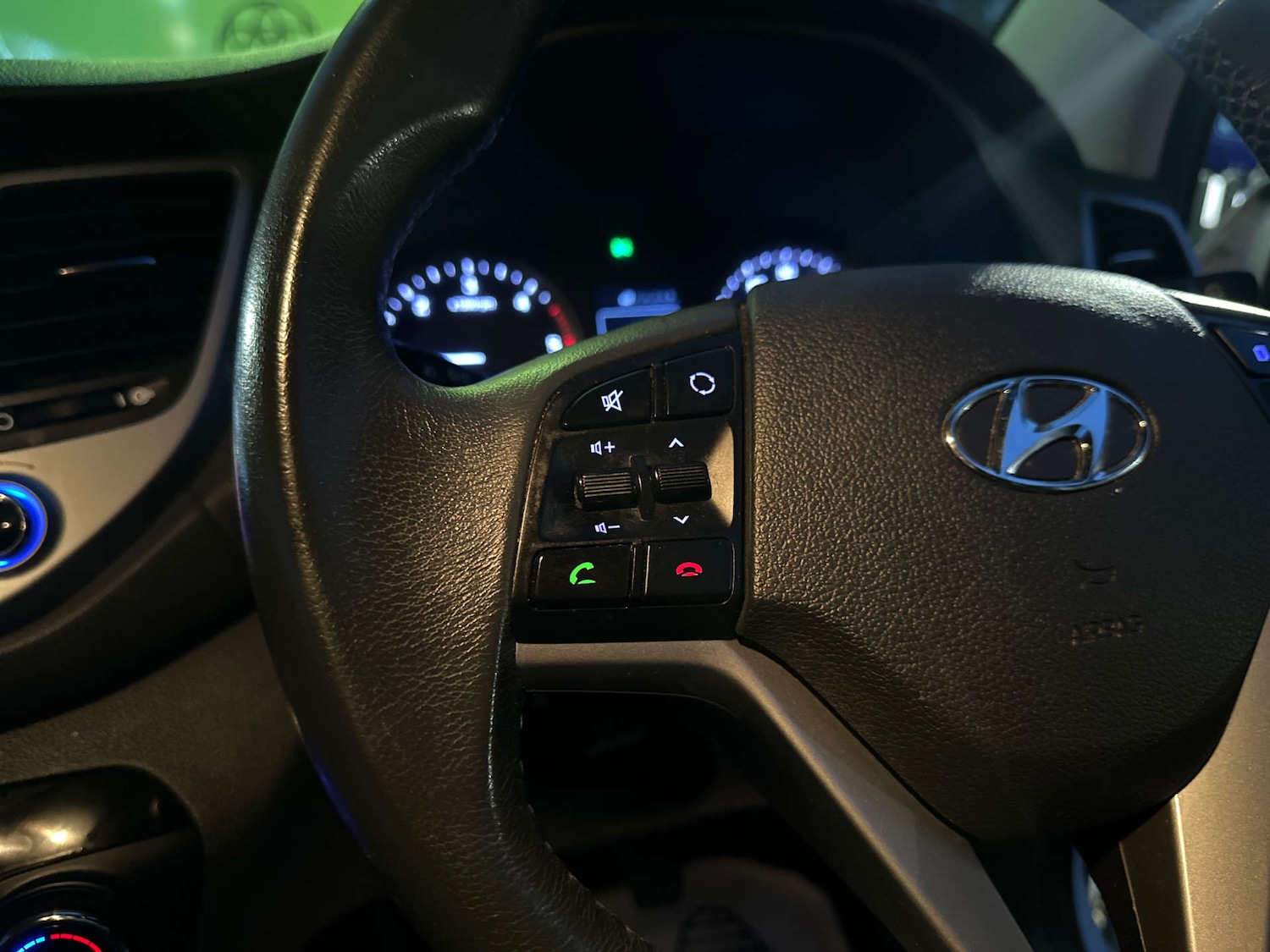 Used Hyundai TUCSON 2015 for sale - 76520341: Photo 26