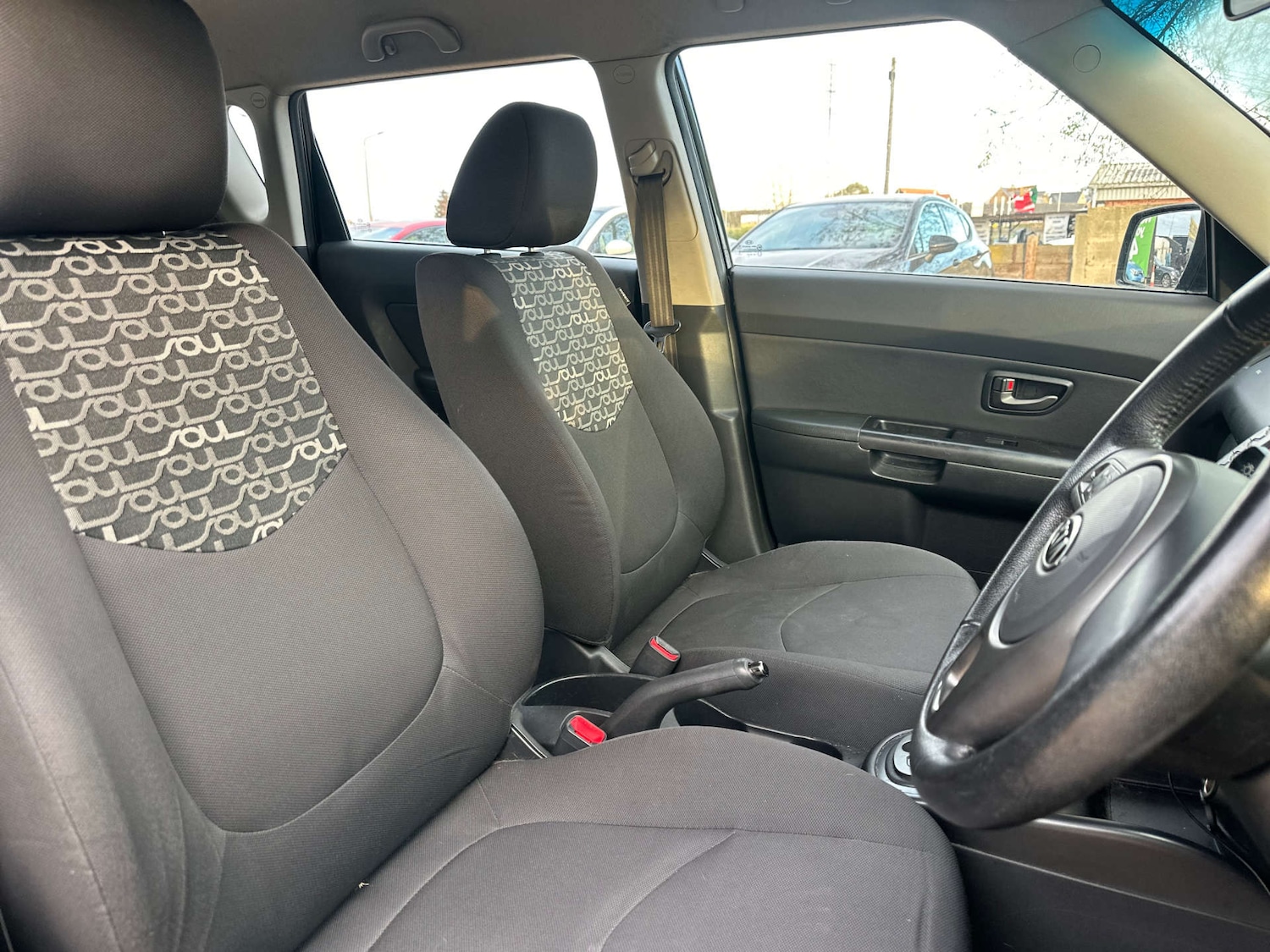 Used Kia Soul 2010 for sale - 76940194: Photo 2