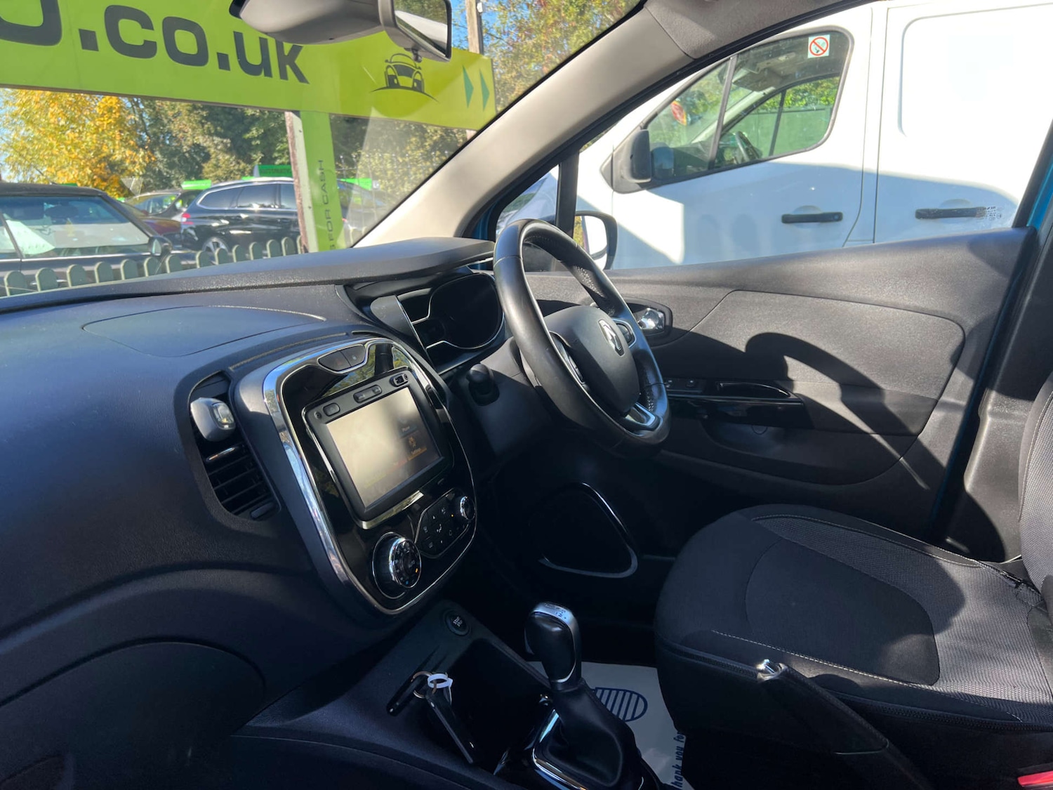 Used Renault Captur 2017 for sale - 76601570: Photo 14