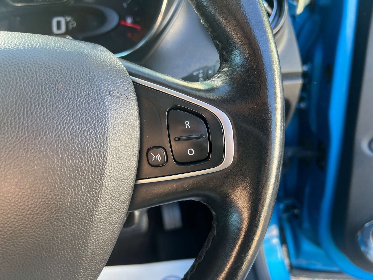 Used Renault Captur 2017 for sale - 76601570: Photo 29