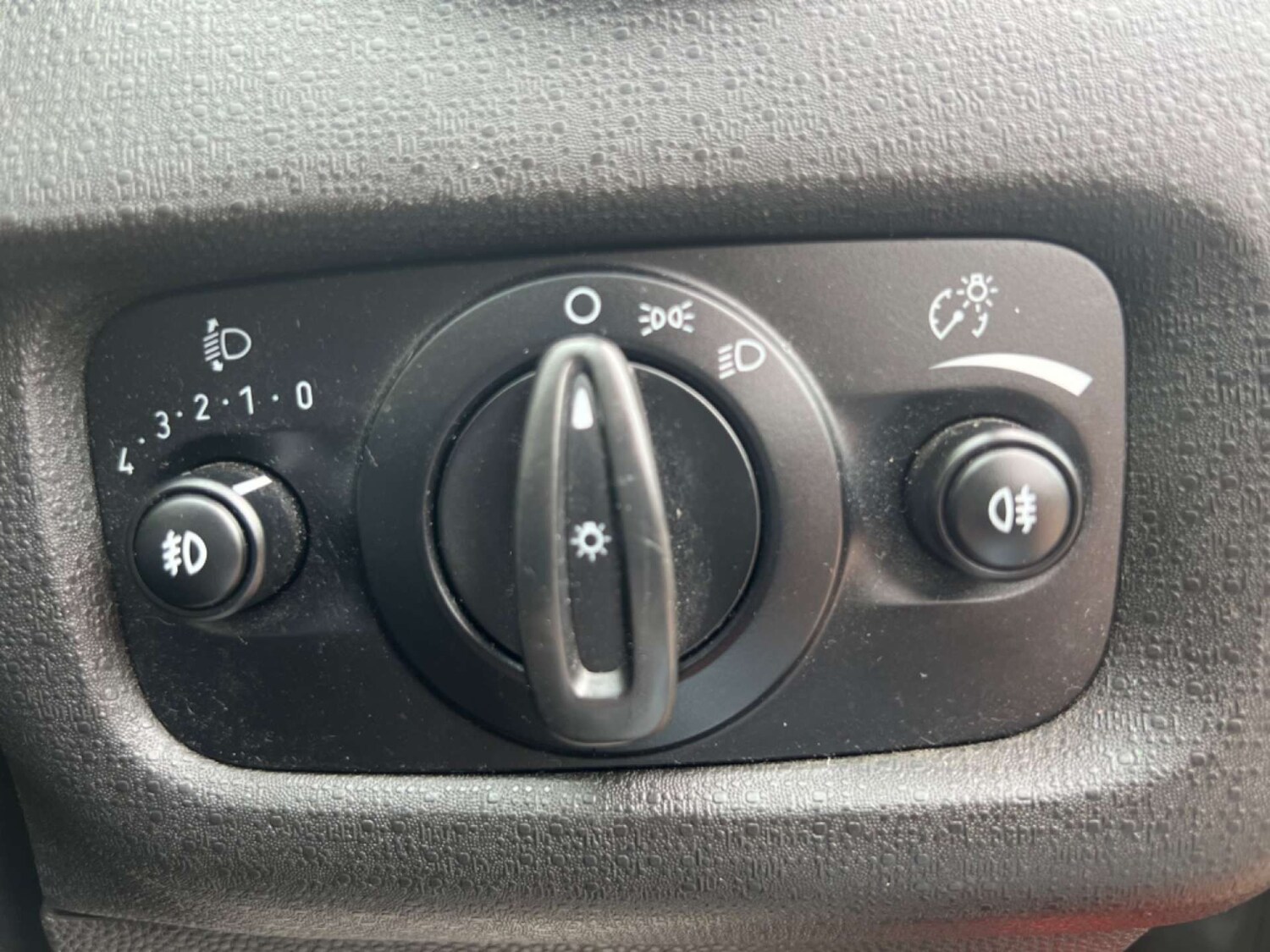 Used Ford Fiesta 2015 for sale - 78162678: Photo 27