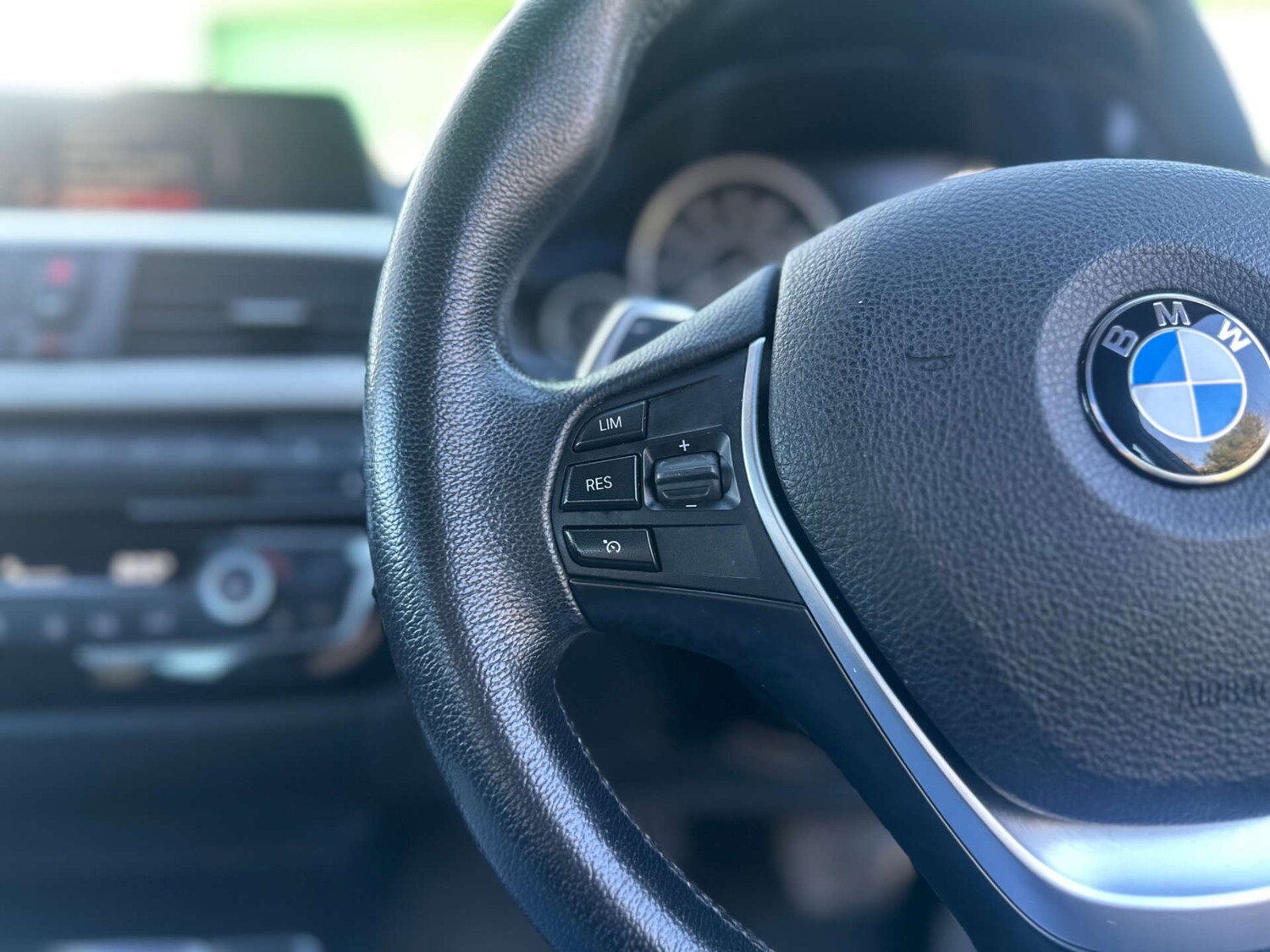 Used BMW 3 Series 2017 for sale - 77821698: Photo 29