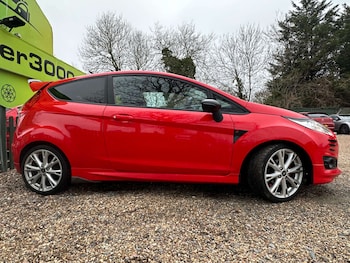 Used Ford Fiesta 2015 for sale - 77326033: Photo