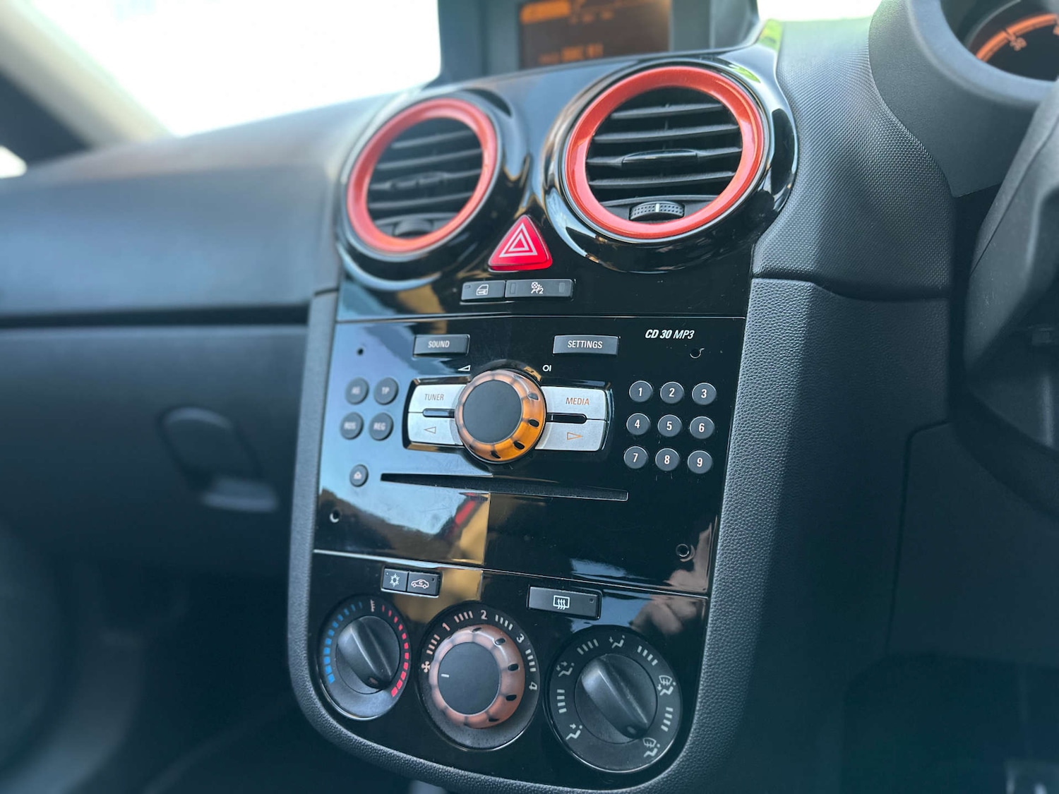 Used Vauxhall Corsa 2013 for sale - 76961789: Photo 19