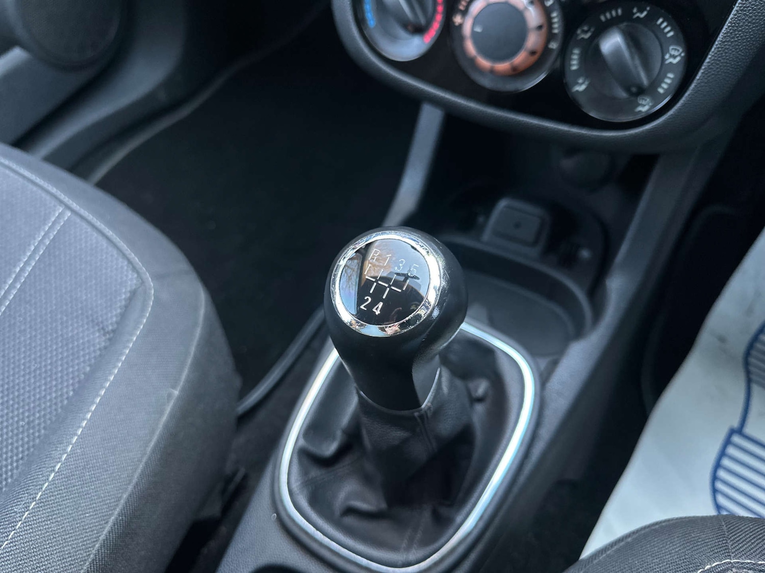 Used Vauxhall Corsa 2013 for sale - 76961789: Photo 22