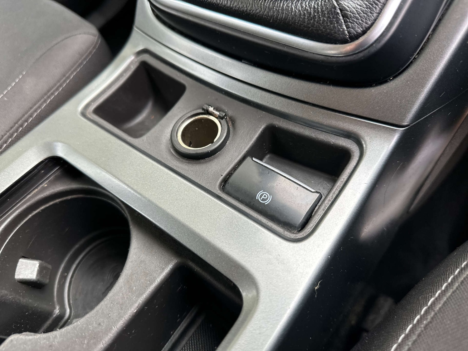 Used Ford Kuga 2017 for sale - 76461201: Photo 24