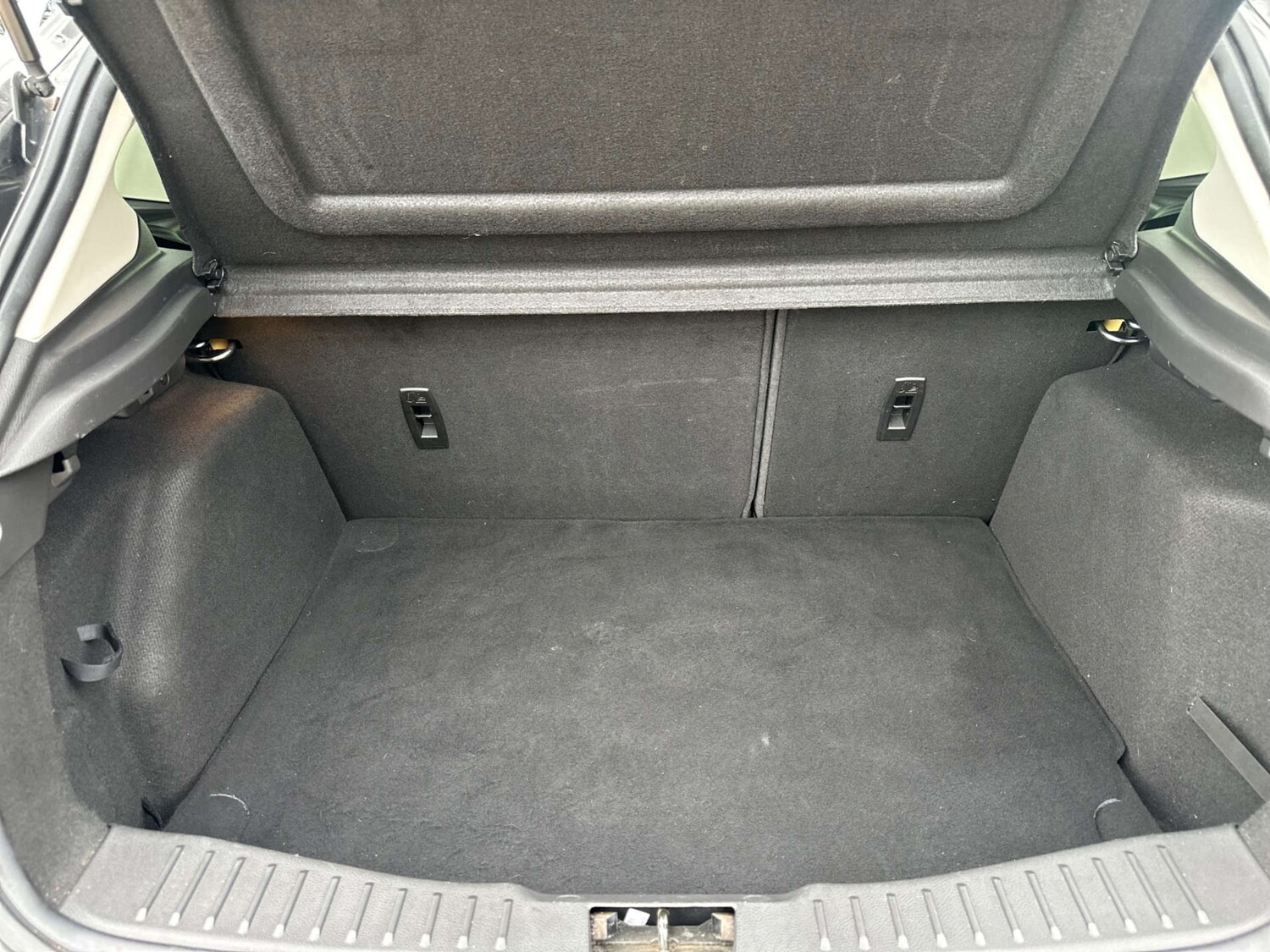 Used Ford Focus 2018 for sale - 77880380: Photo 11