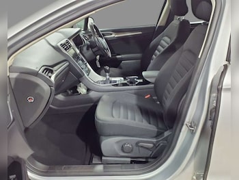 Used Ford Mondeo 2015 for sale - 76235435: Photo 3