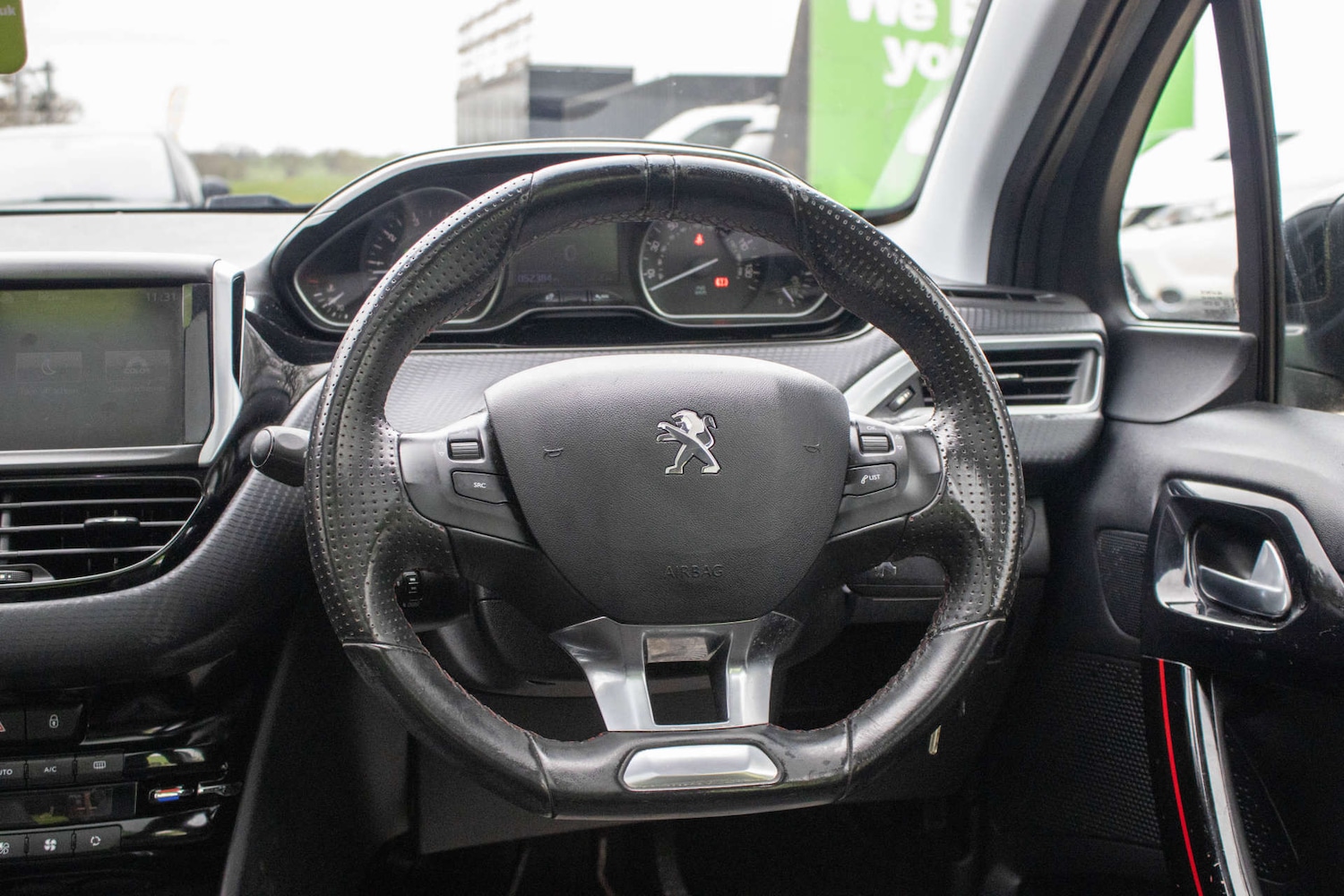 Used Peugeot 208 2016 for sale - 78111273: Photo 17