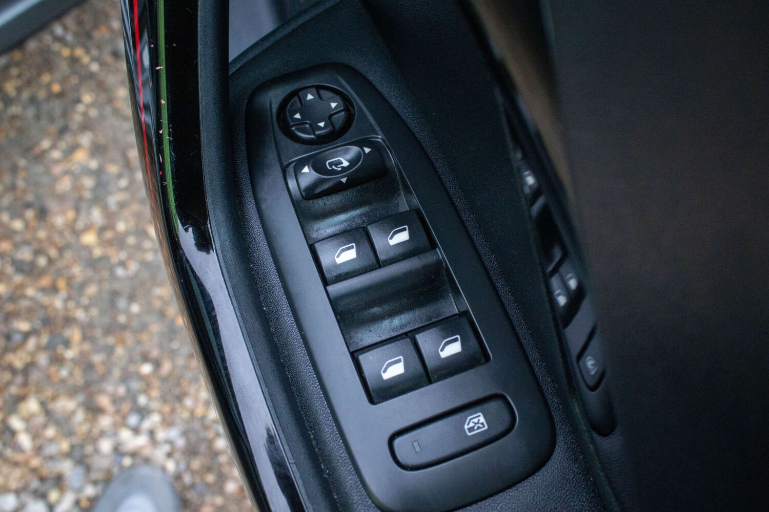 Used Peugeot 208 2016 for sale - 78111273: Photo 30