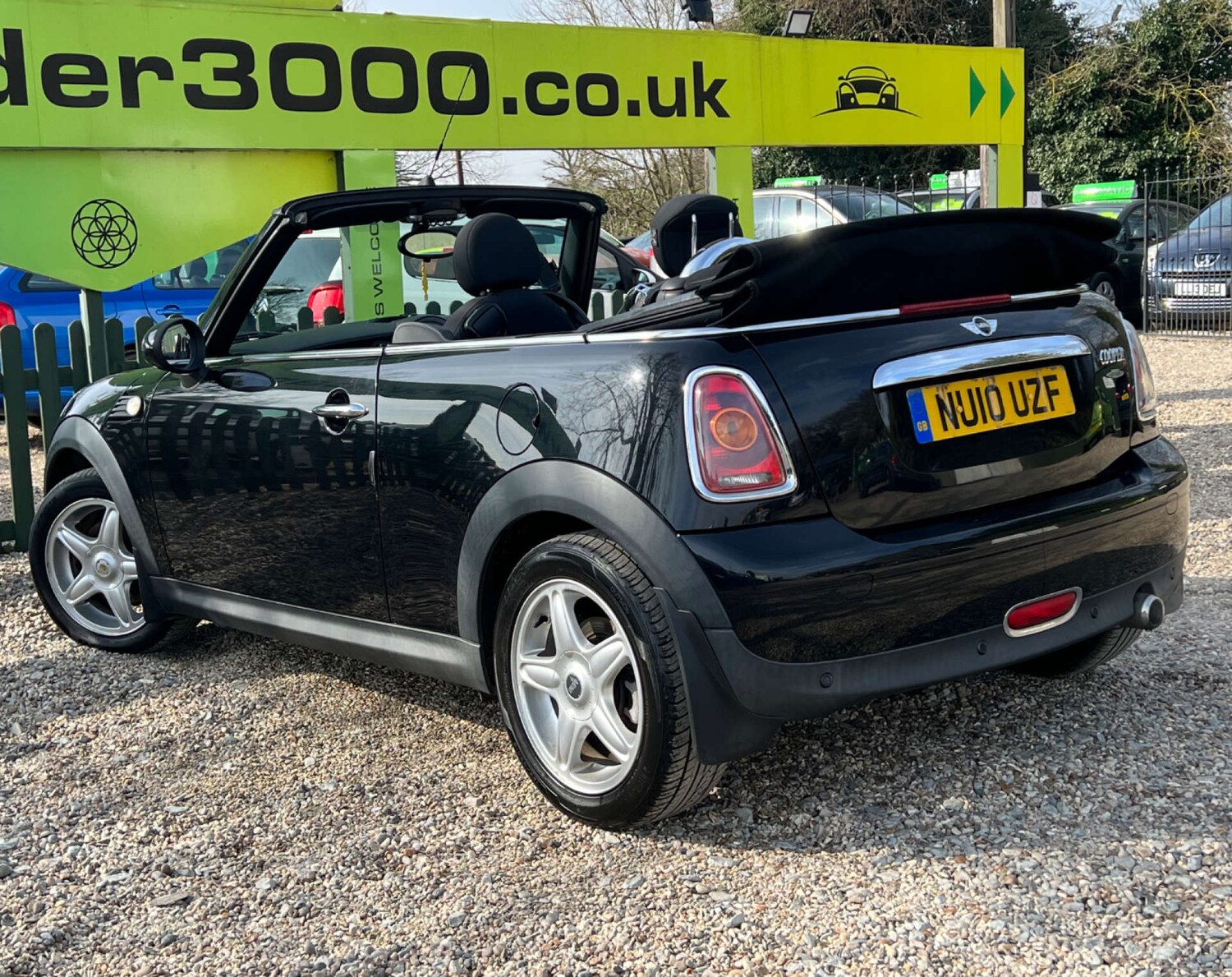 Used MINI Convertible 2010 for sale - 77571376: Photo 7