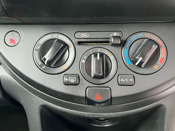 Used Nissan Note 2010 for sale - 76114463: Photo 14