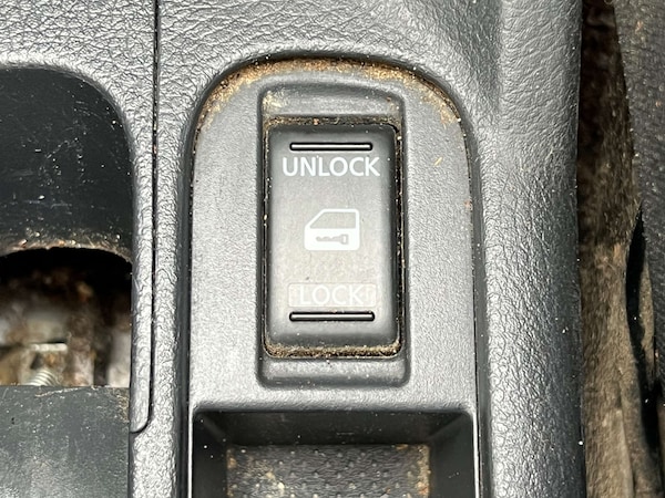 Used Nissan Note 2010 for sale - 76114463: Photo 17