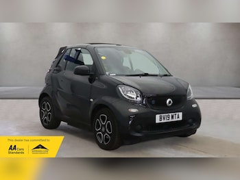 Used smart fortwo 2019 for sale - 78769477: Photo