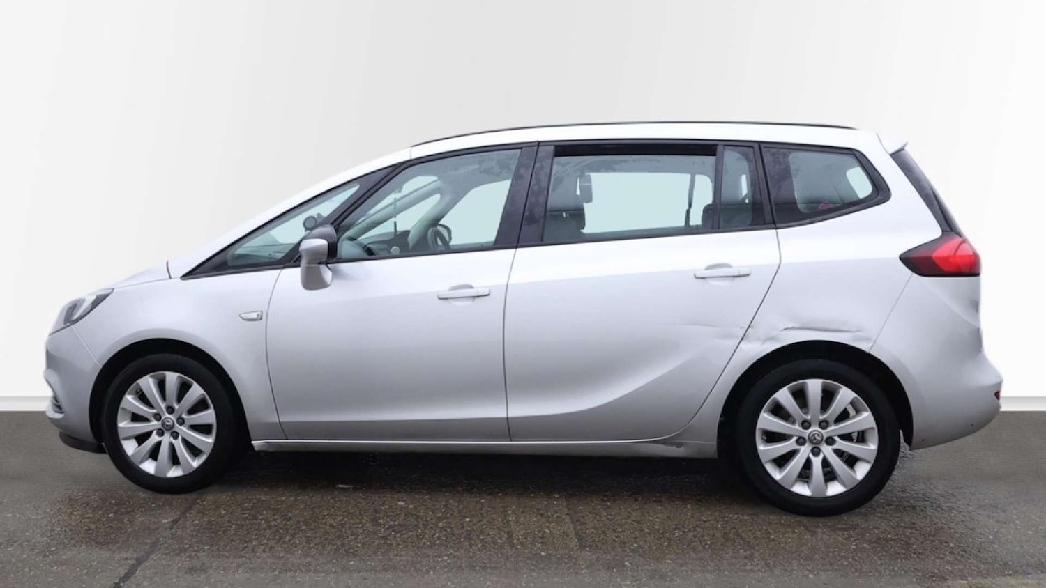 Used Vauxhall Zafira Tourer 2017 for sale - 77531825: Photo 10