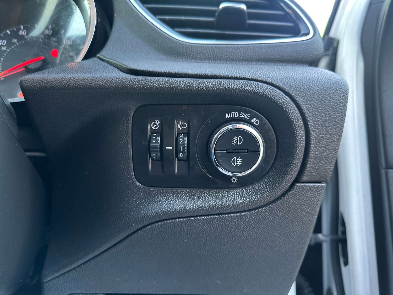 Used Vauxhall Grandland X 2018 for sale - 77693770: Photo 32