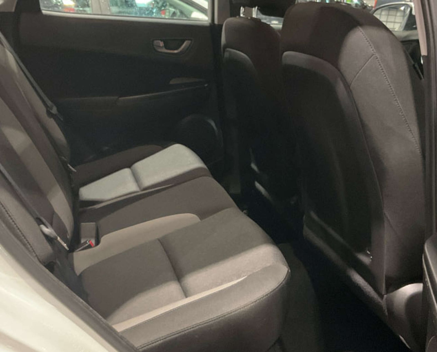 Used Hyundai KONA 2018 for sale - 76542273: Photo 4