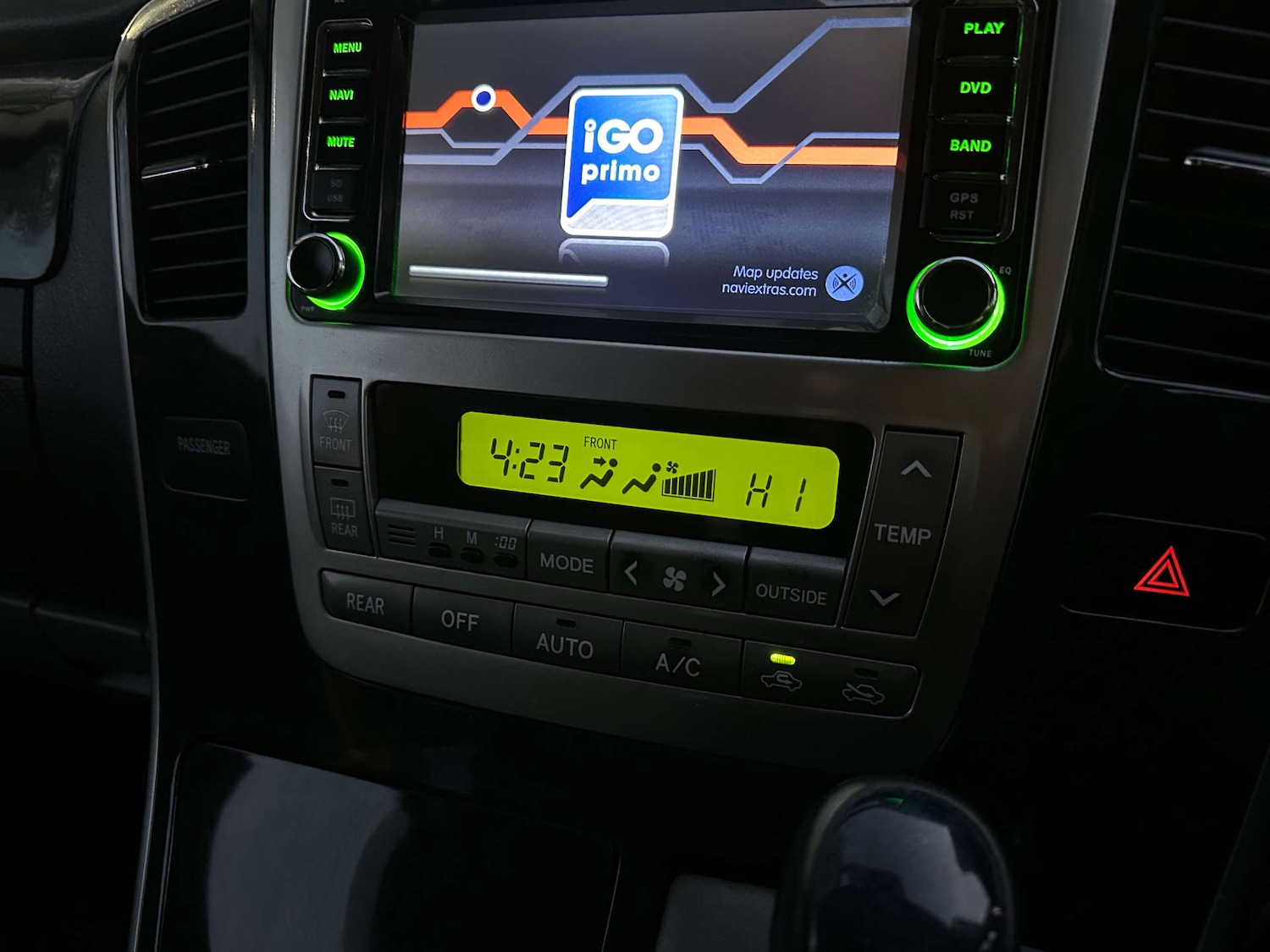 Used Toyota Alphard 2017 for sale - 77271530: Photo 19