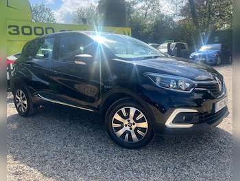 Used Renault Captur 2017 for sale - 76277957: Photo
