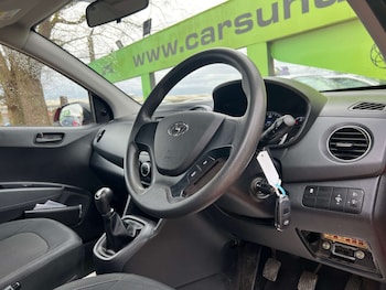 Used Hyundai i10 2018 for sale - 75374351: Photo