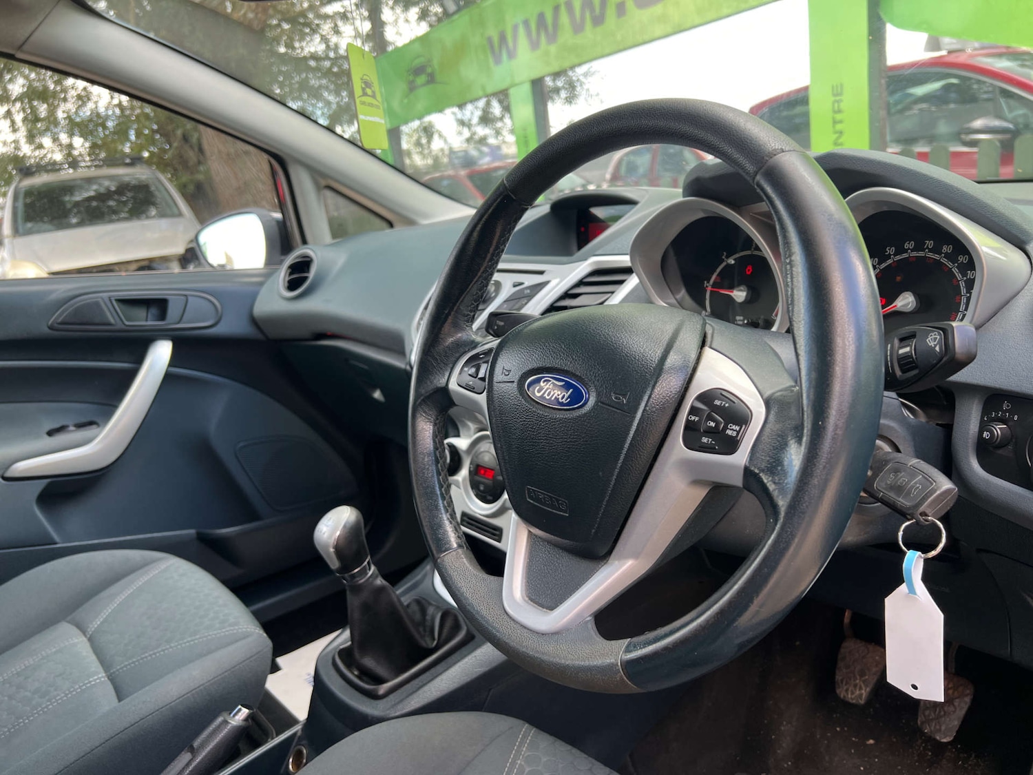 Used Ford Fiesta 2009 for sale - 76940182: Photo 2