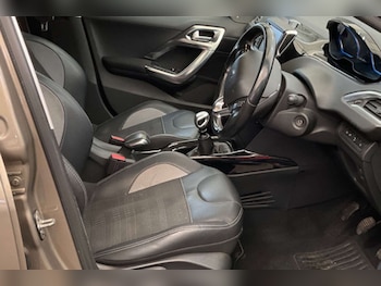 Used Peugeot 2008 2017 for sale - 75375939: Photo
