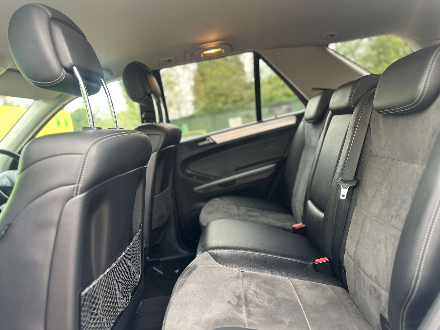 Used Mercedes-Benz M Class 2010 for sale - 76829761: Photo 13